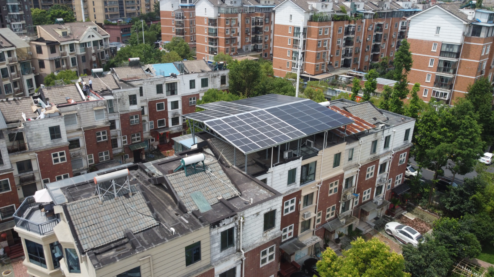 日本東京都要求新建住宅必須安裝太陽(yáng)能電池板